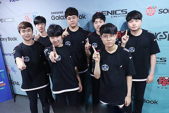 IEM科隆揭幕首日：Gambit线下依旧强势